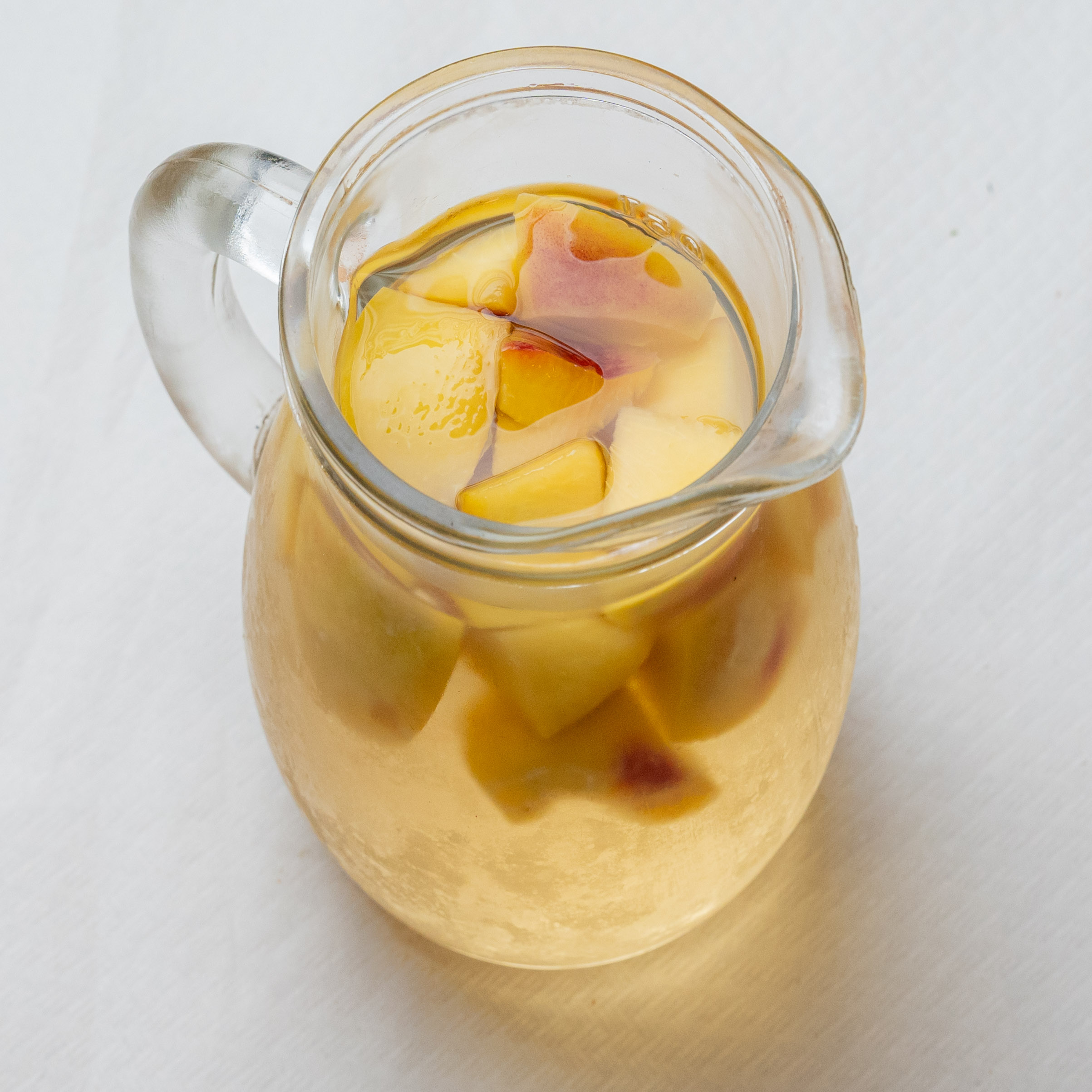 Pesca con vino – Mezzolitro